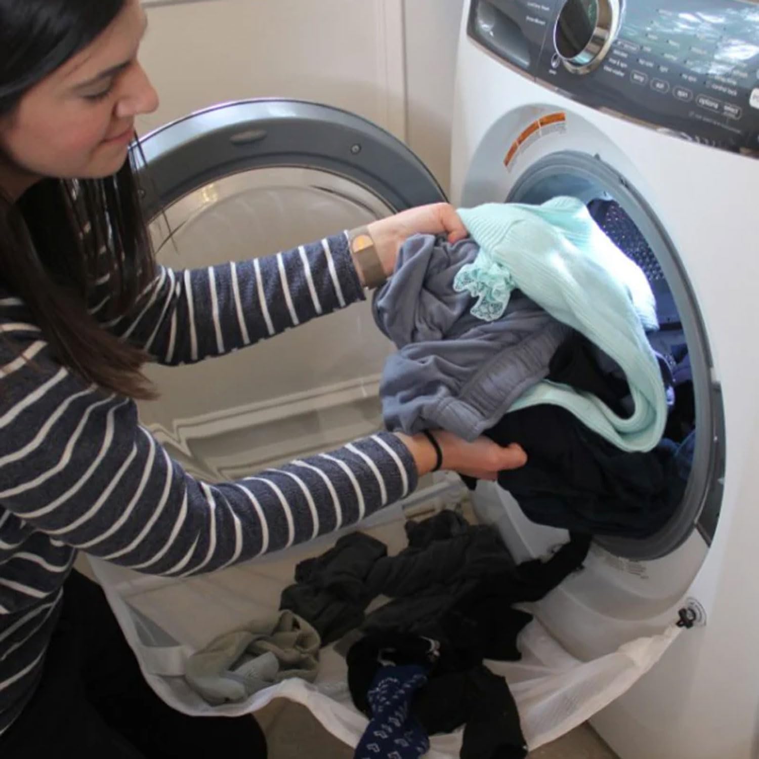 🧺Front-Load Washer Door Catcher – Prevent Clothes from Falling Out