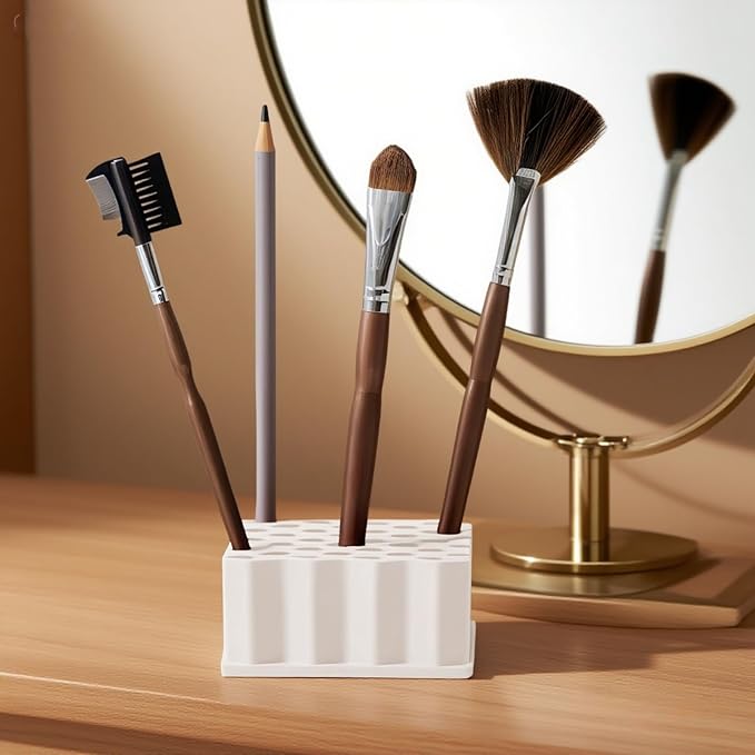 Multifunctional office supplies storage box, capable of holding ointments, makeup brushes and office items